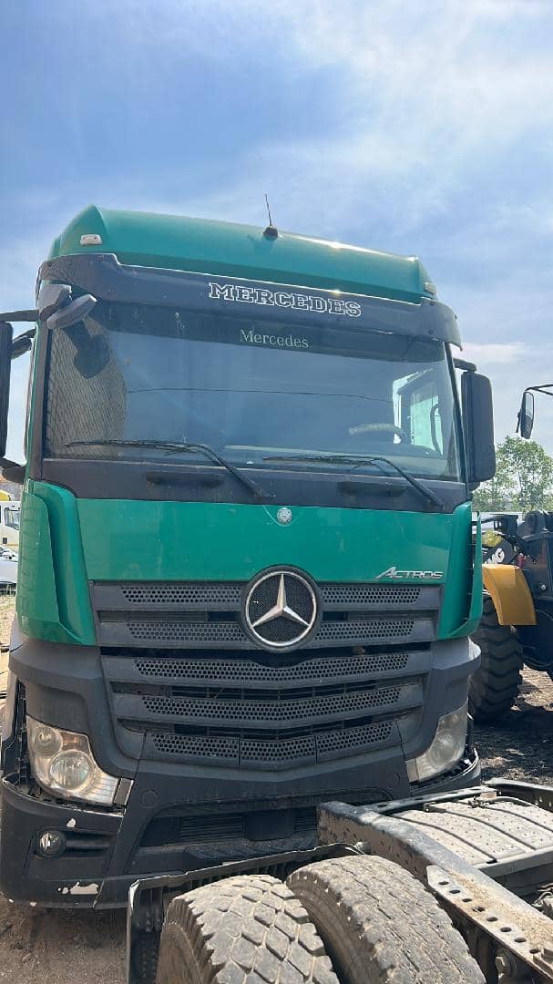 Mercedes-Benz Actros 5 1845 LS 4x2 (BigSpace),  999 999 км, 2015 года