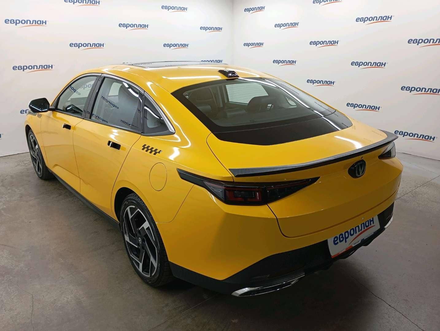 Changan Lamore,  23 513 км, 2024 года в лизинг
