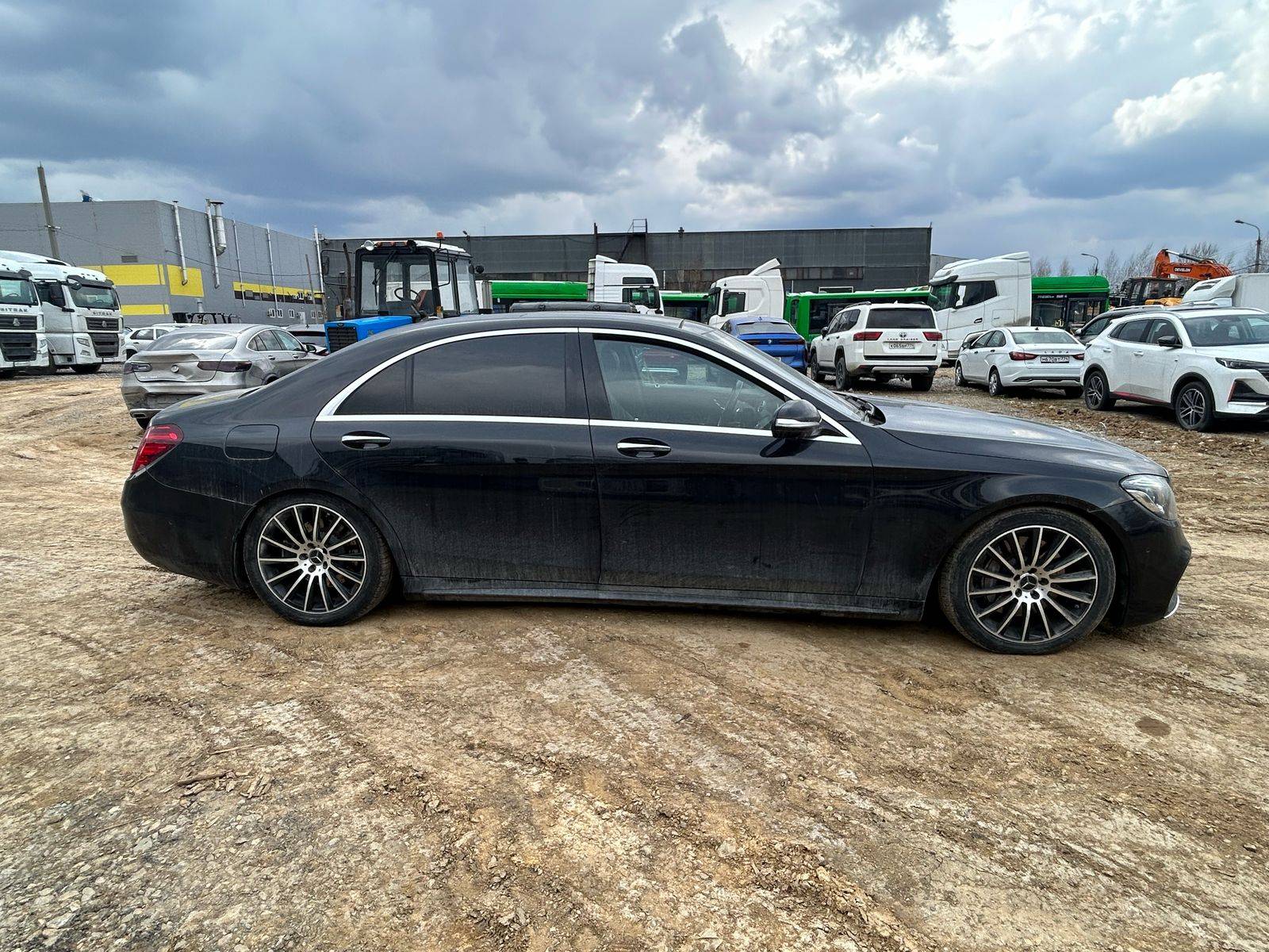 Mercedes-Benz S седан,  157 023 км, 2018 года в лизинг