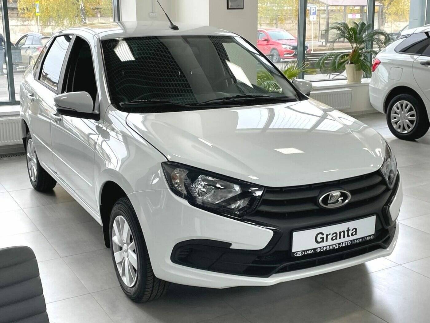 Lada Granta седан Comfort 1.6 90hp 5MT