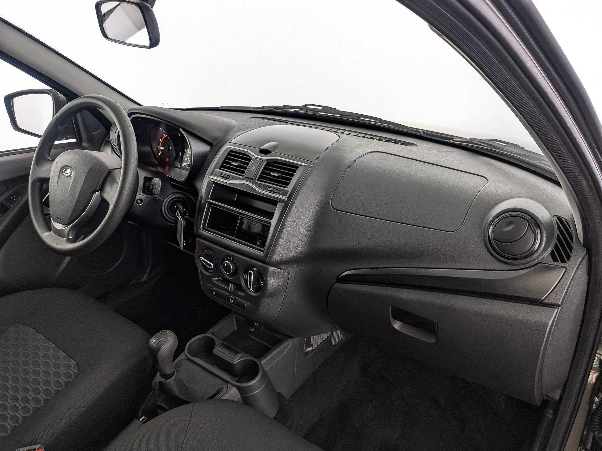 Lada Granta седан Classic 23 Кондиционер 1.6 90hp 5MT