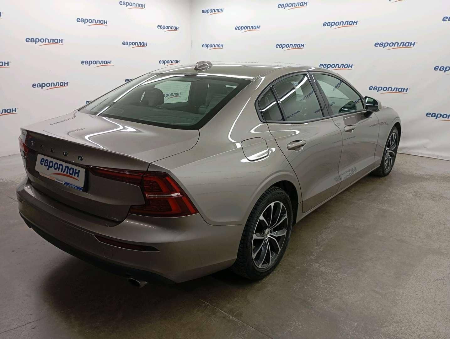 Volvo S60,  79 623 км, 2020 года в лизинг