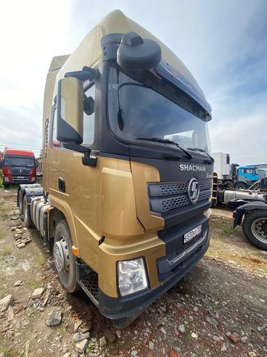 Shacman SX42584W324C