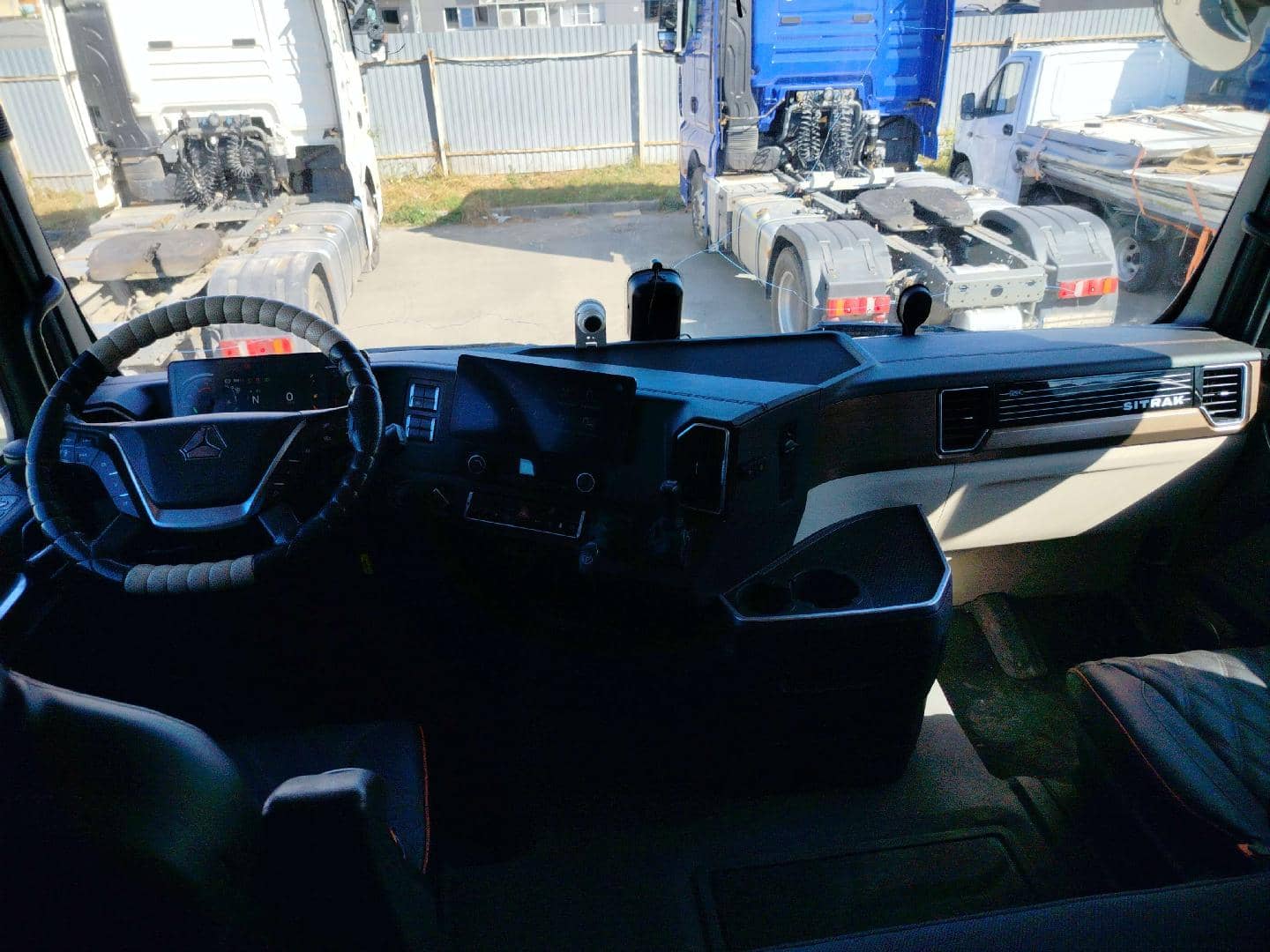 Sitrak ZZ4186V391HE,  385 743 км, 2023 года в лизинг