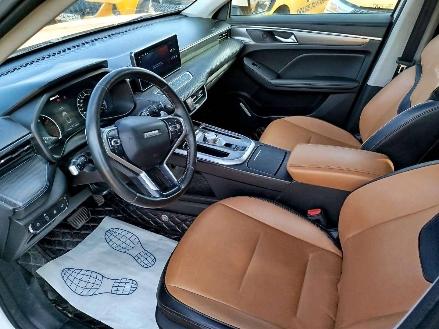 Haval Jolion,  218 504 км, 2023 года в лизинг