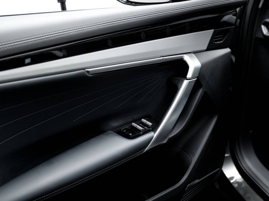Geely Atlas Люкс 2.0Т АТ полный привод