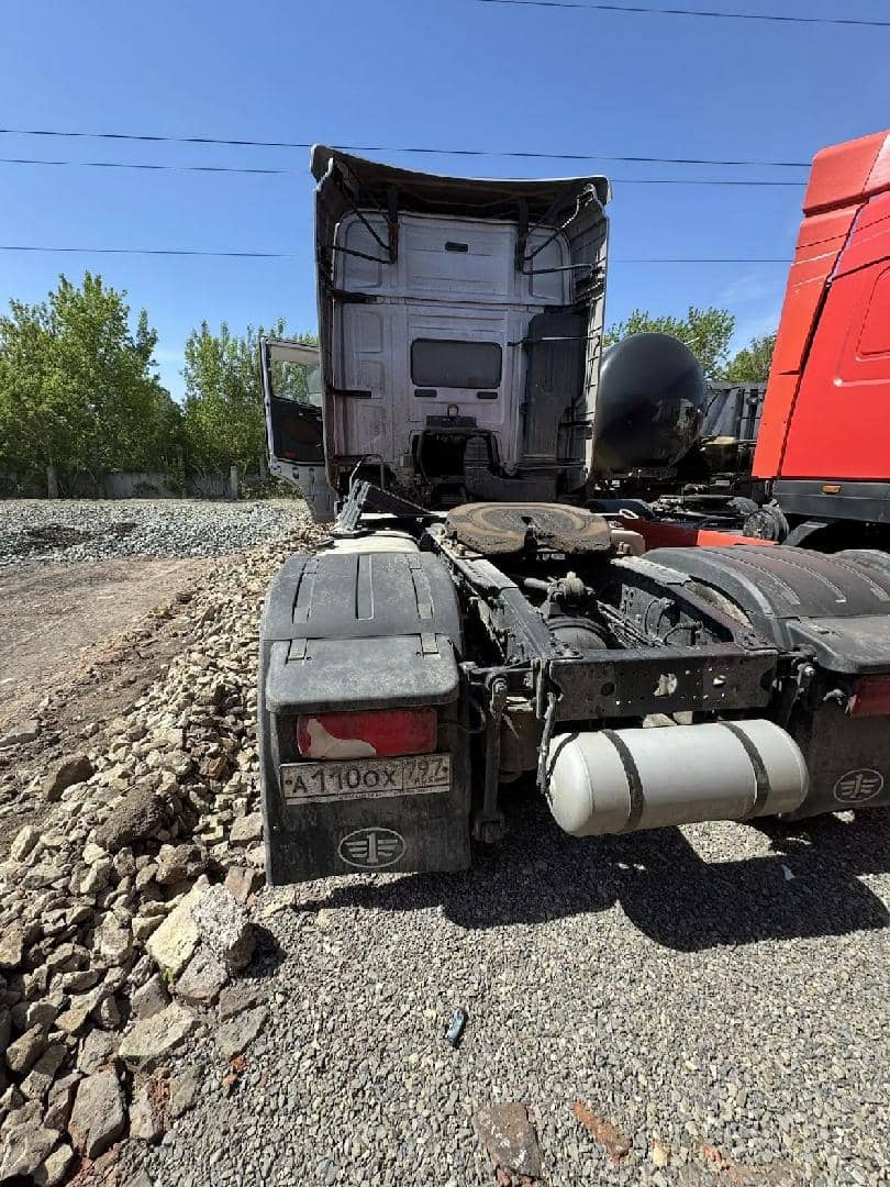 FAW CA4180P77K25E5 4x2,  346 890 км, 2023 года в лизинг