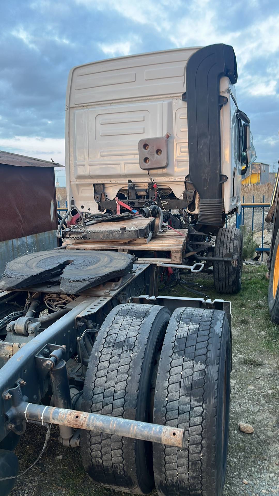 Mercedes-Benz Actros 3 1841 LS 4x2 (L),  780 000 км, 2018 года