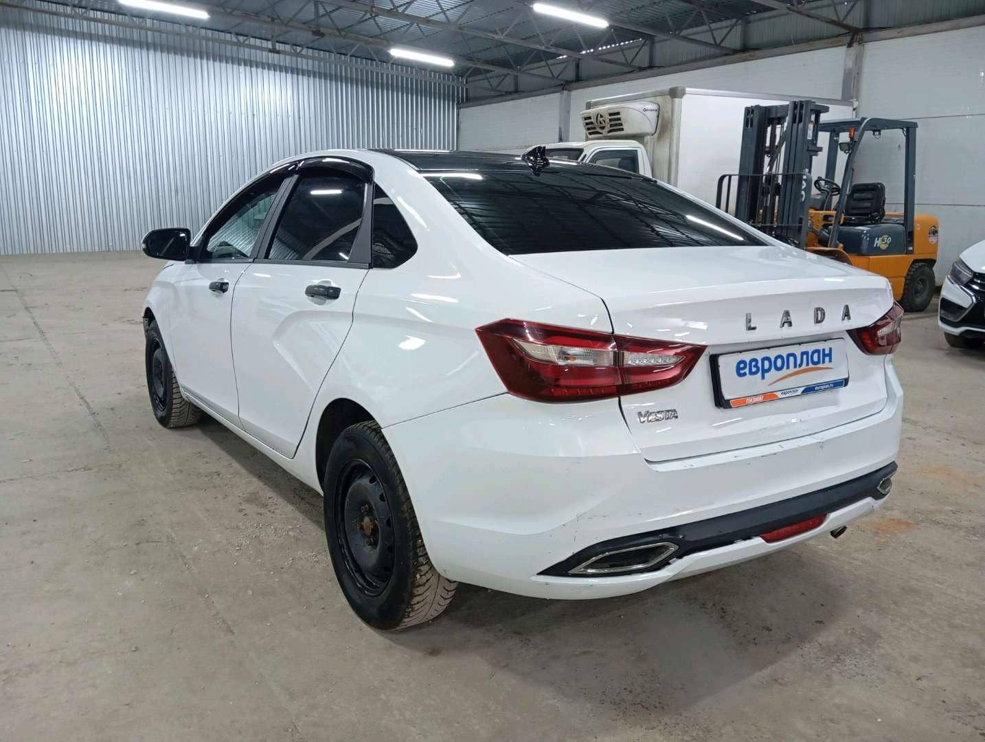 Lada Vesta седан,  78 342 км, 2023 года в лизинг