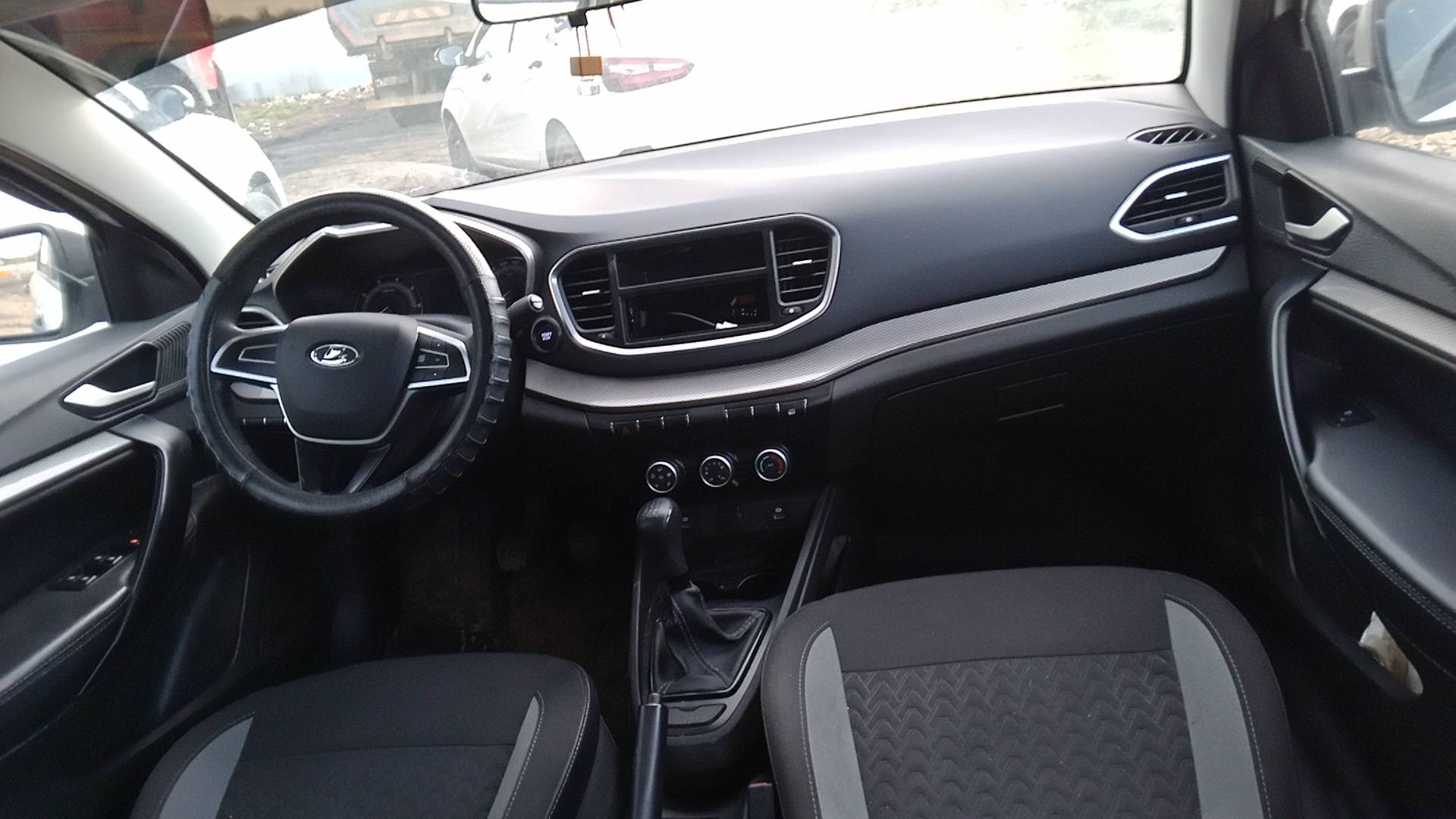 Lada Vesta седан,  57 784 км, 2023 года в лизинг