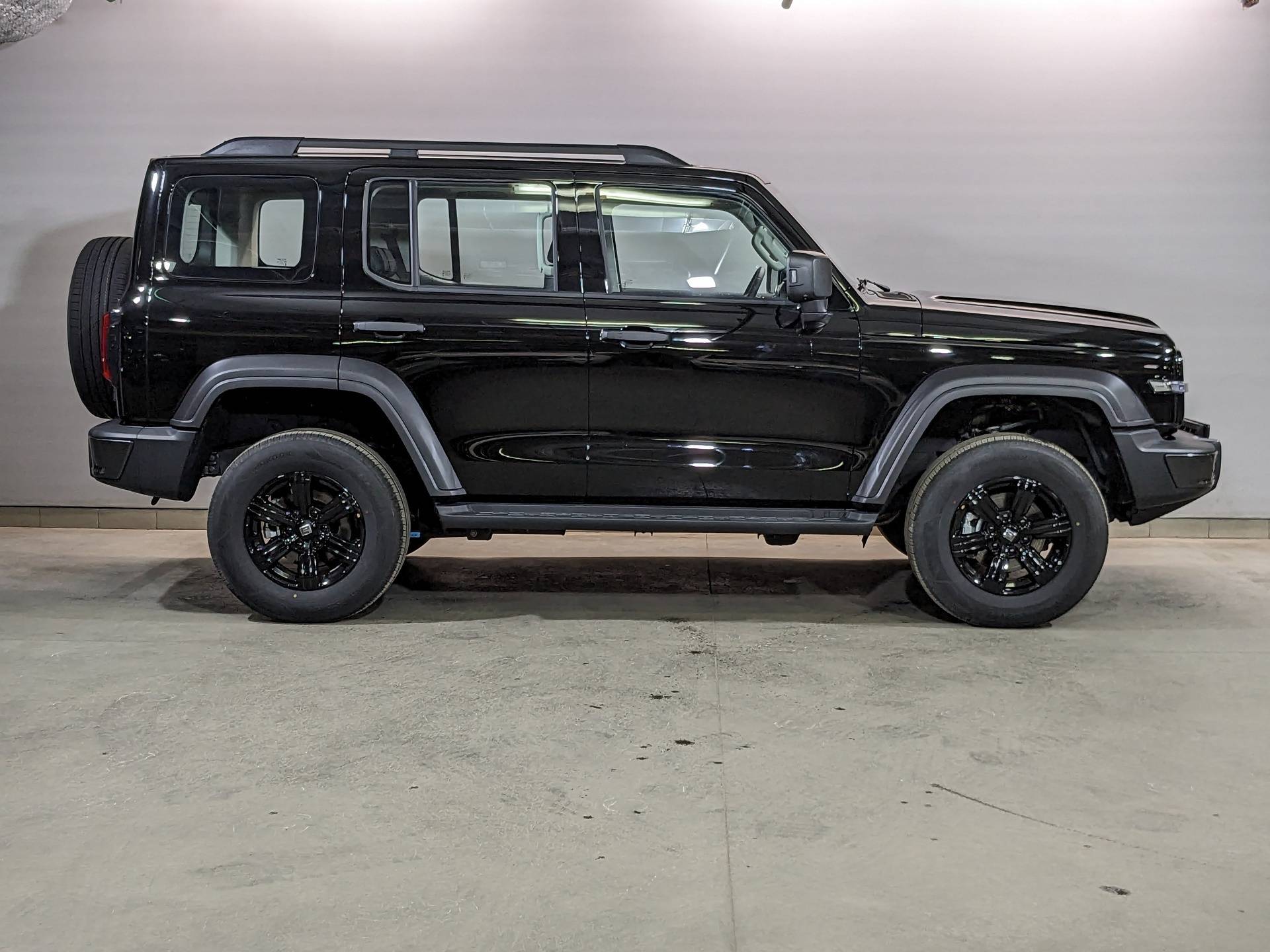 Tank 300 Adventure 2.0 8AT 4WD