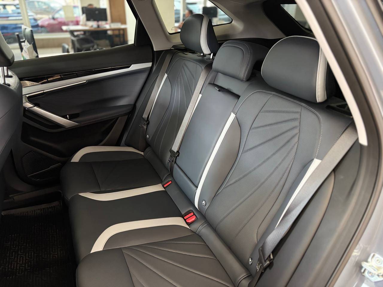 Geely Atlas Flagship Sport 2.0T 7DCT 2WD