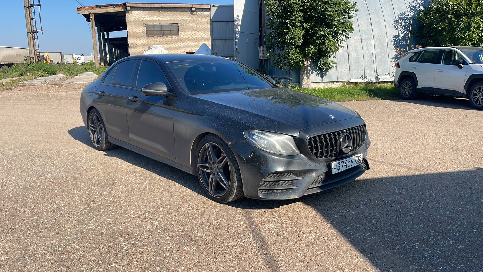 Mercedes-Benz E седан
