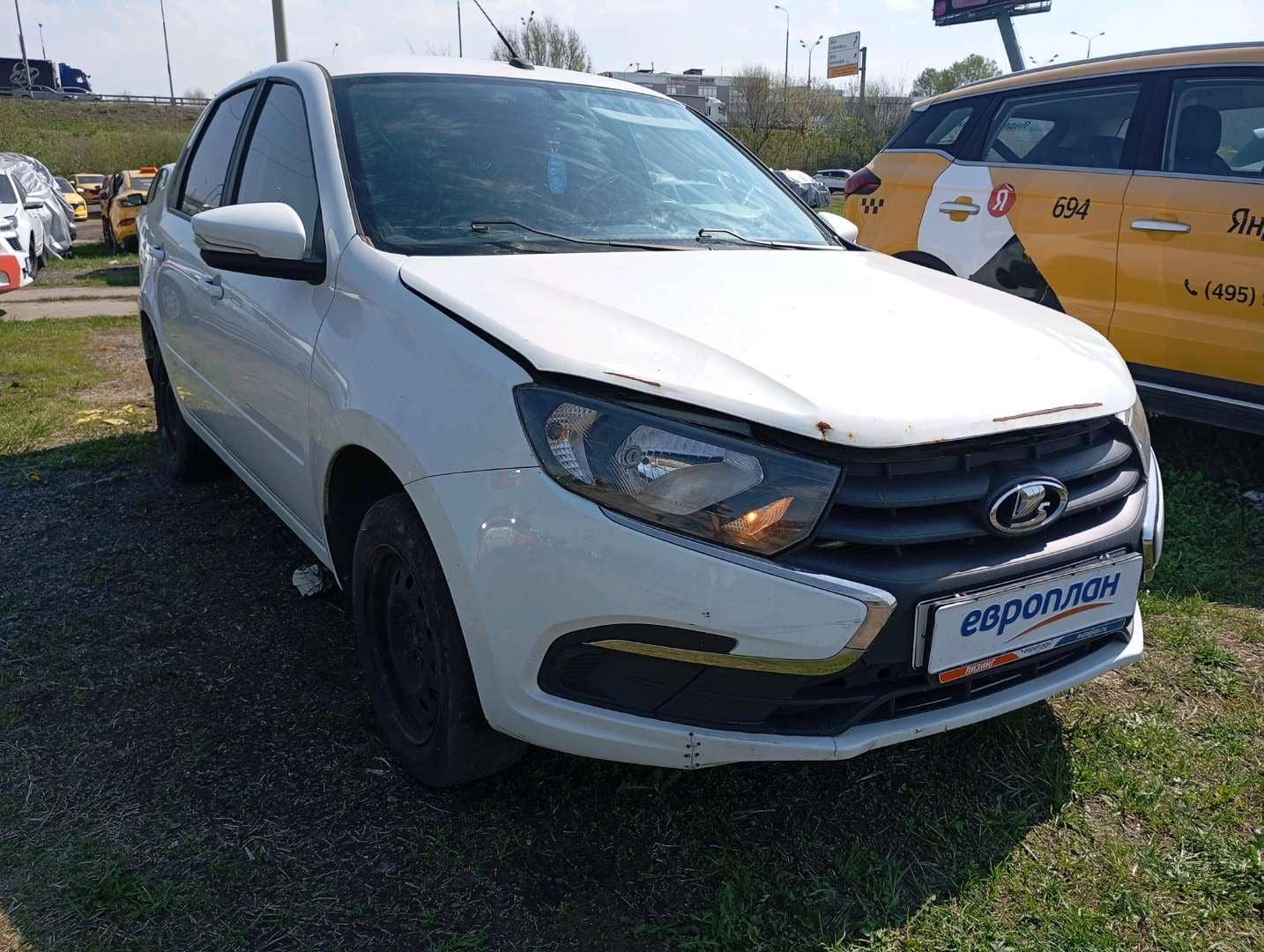 Lada Granta седан,  129 817 км, 2023 года в лизинг