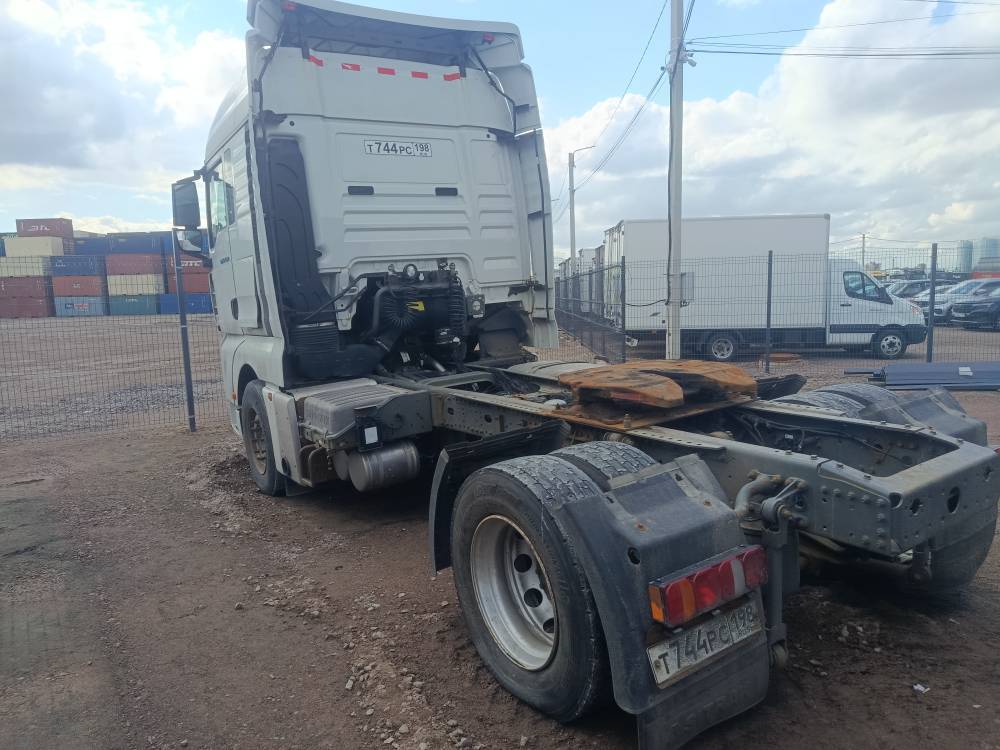 Sitrak C7H 4x2 ZZ4186V361HE,  302 494 км, 2022 года