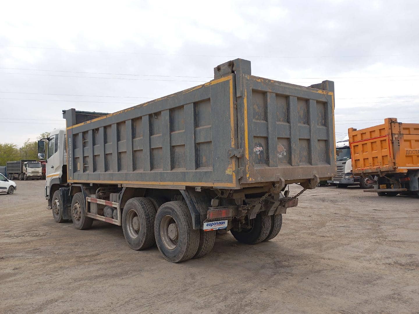 DongFeng DFH 3440 A 80 8x4,  140 518 км, 2023 года в лизинг