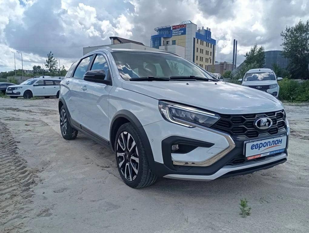 Lada Vesta универсал Кросс,  51 588 км, 2024 года в лизинг