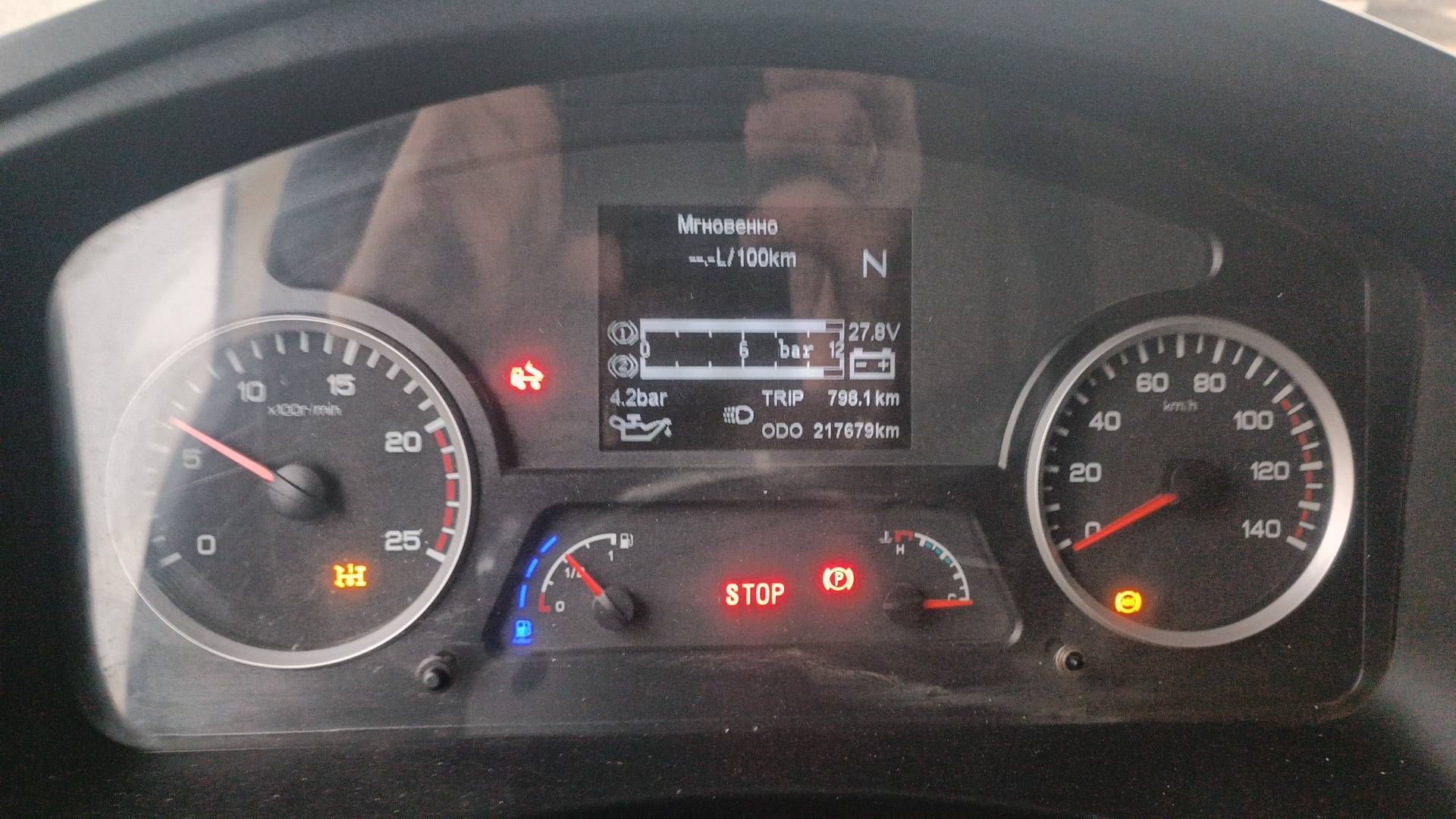 Shacman SX33186T366C,  217 679 км, 2022 года в лизинг