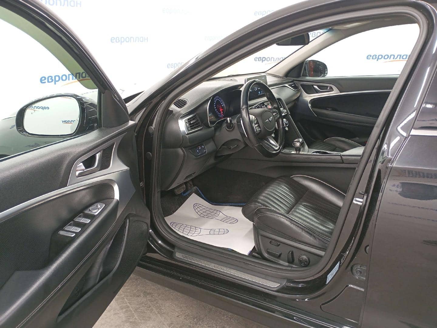 Genesis G70,  196 831 км, 2018 года в лизинг