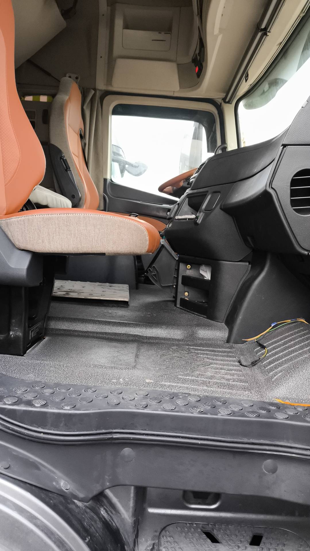 VALDAI Valdai 45 (FB2R13),  219 357 км, 2024 года в лизинг