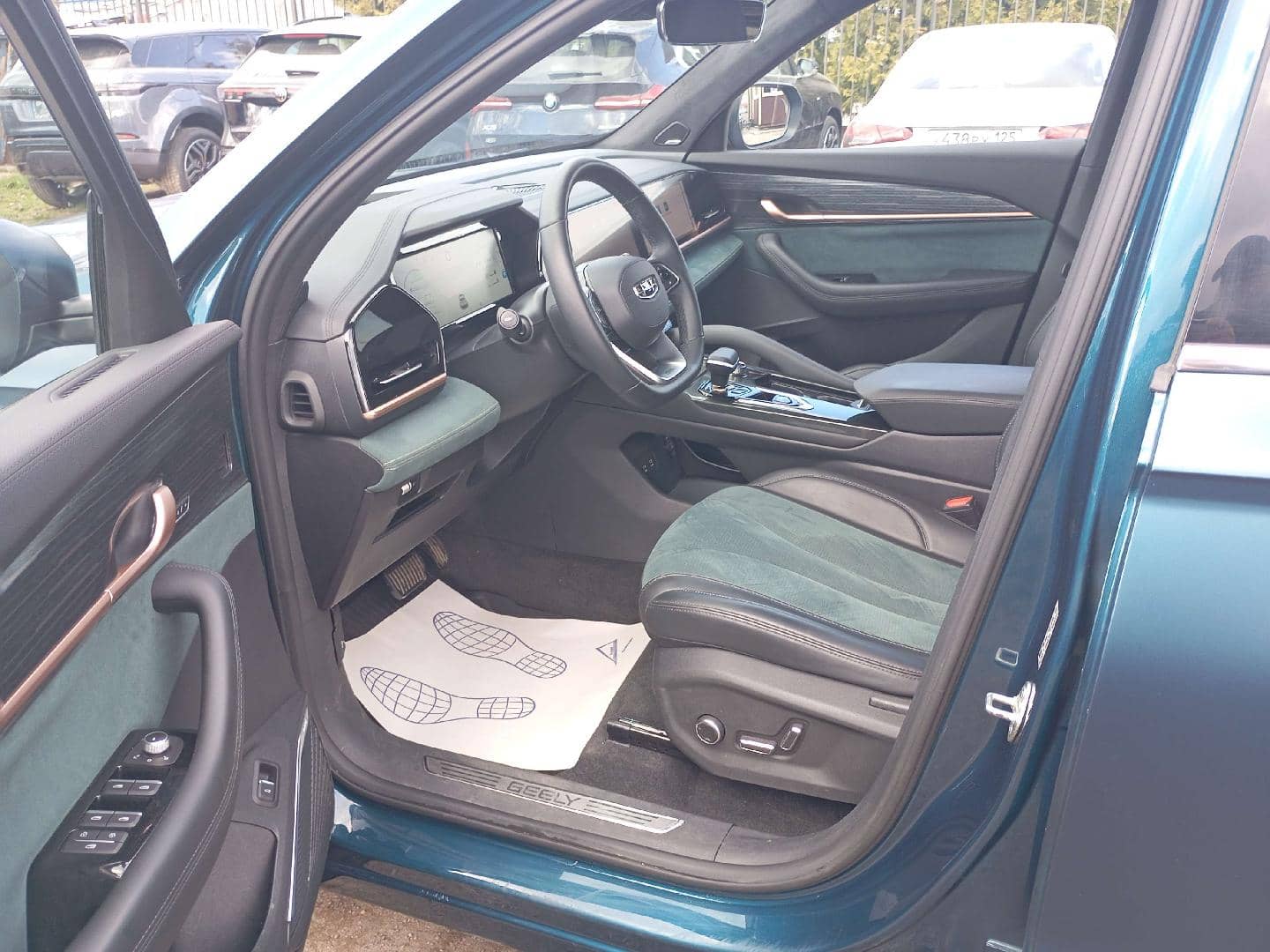 Geely Monjaro,  60 582 км, 2024 года в лизинг