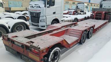 Компания СпецПрицеп Тяжеловоз низкорамный 9942D3