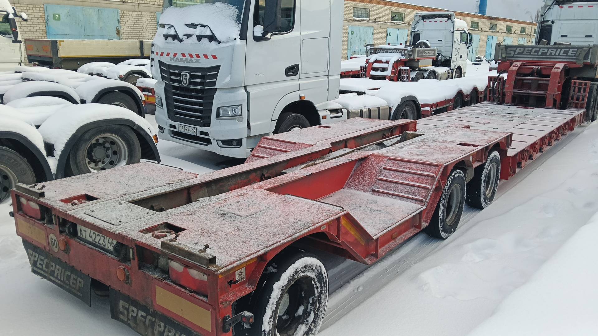 Компания СпецПрицеп Тяжеловоз низкорамный 9942D3, 2022 года в лизинг