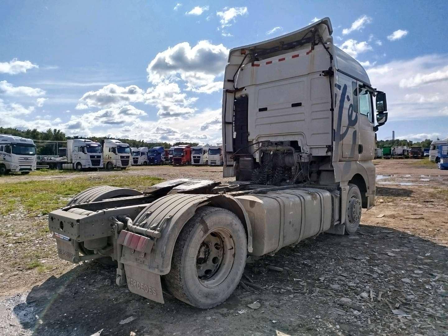 Sitrak C7H 4x2 ZZ4186V361HE,  863 269 км, 2022 года в лизинг
