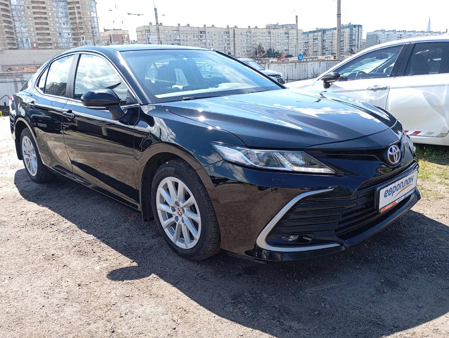 Toyota Camry,  132 557 км, 2021 года в лизинг