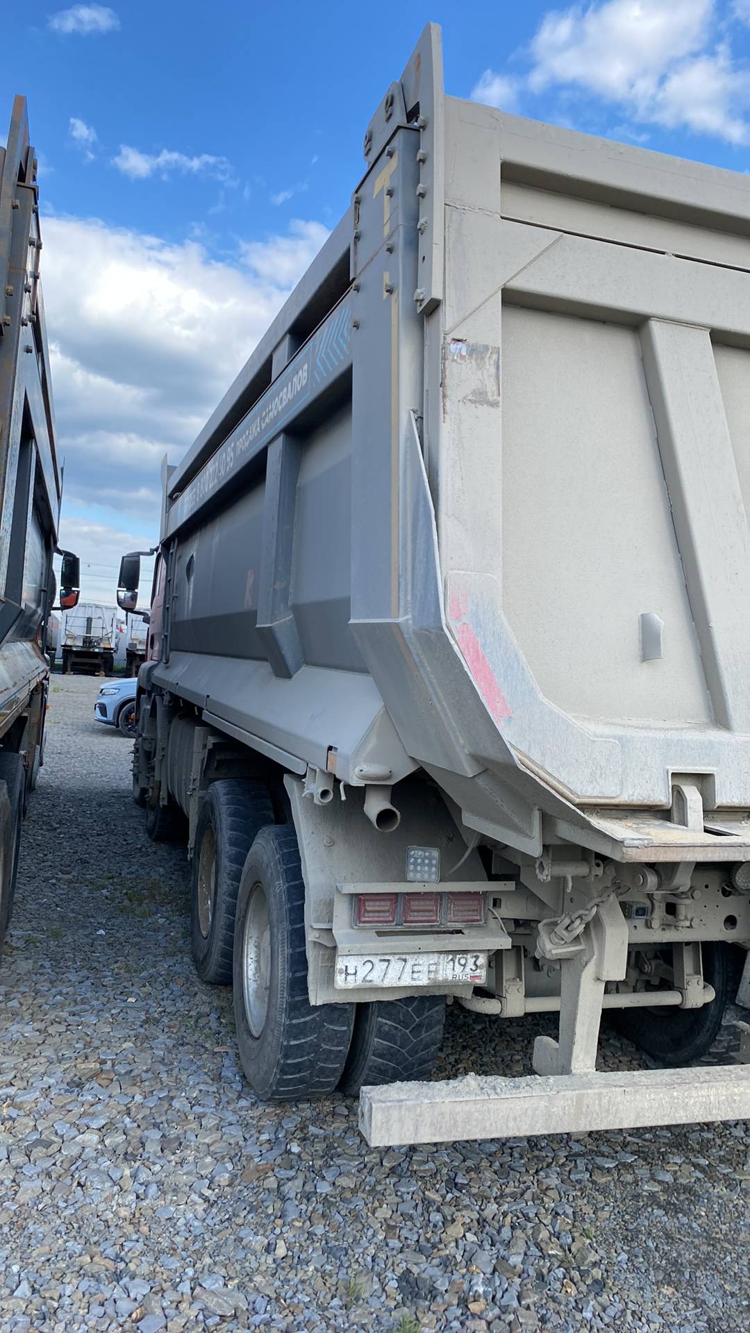HOWO ZZ3317V386GE1 8х4,  366 022 км, 2022 года в лизинг