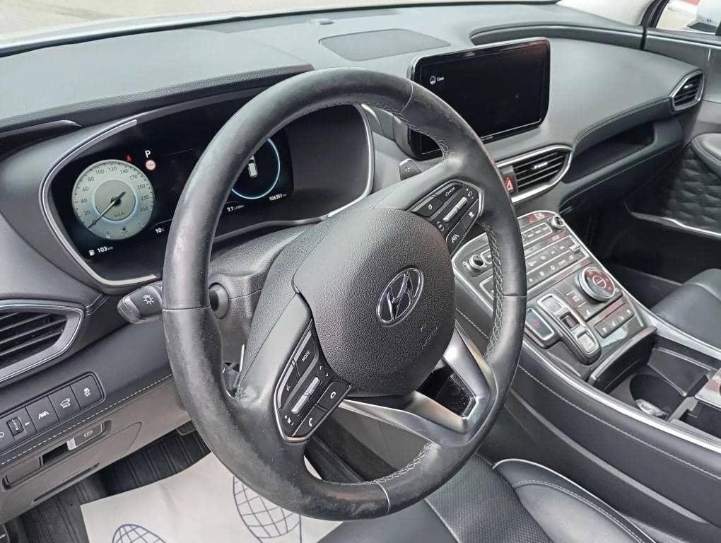 Hyundai Santa Fe,  106 351 км, 2021 года в лизинг