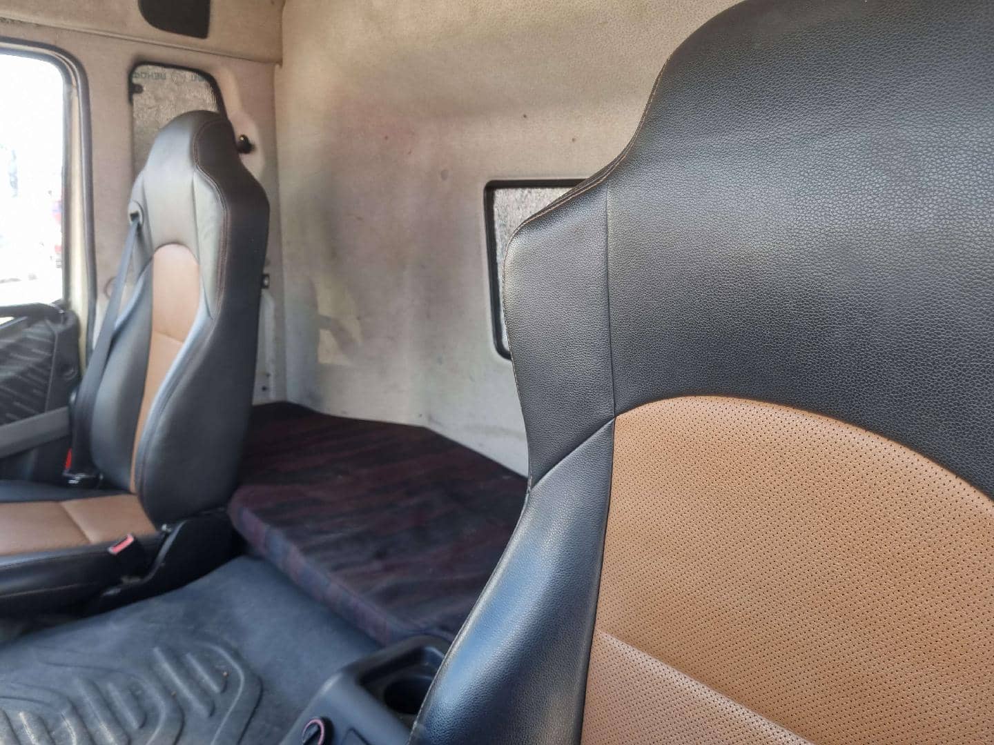 FAW CA3250P66K24L1TE5 6x6,  89 303 км, 2023 года в лизинг