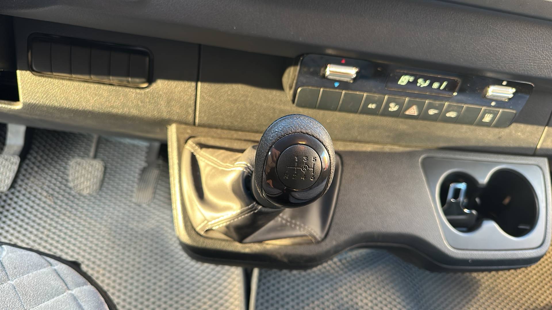 Mercedes-Benz Sprinter,  38 035 км, 2022 года в лизинг