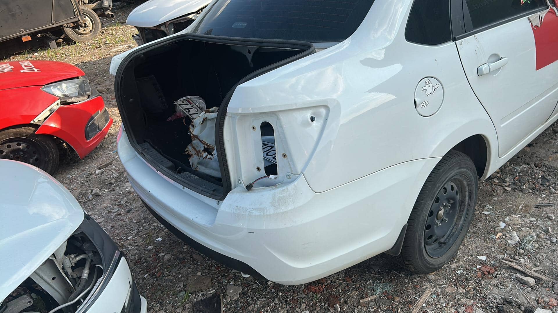 Lada Granta седан,  1 км, 2023 года