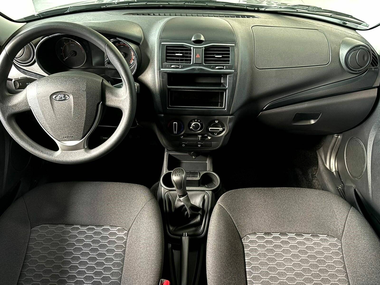 Lada Granta седан Classic 24 Кондиционер 1.6 90hp 5MT