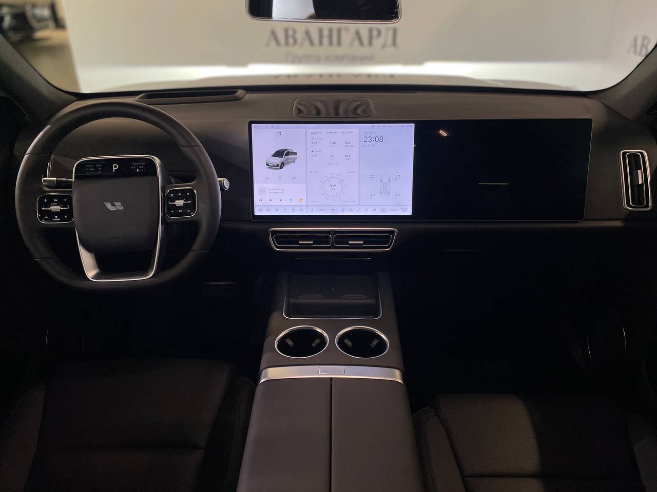 Lixiang Л6 (L6) Про (Pro)