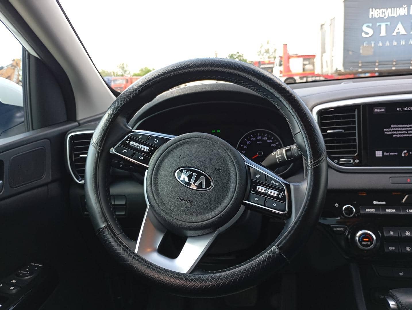 KIA Sportage,  203 490 км, 2021 года в лизинг