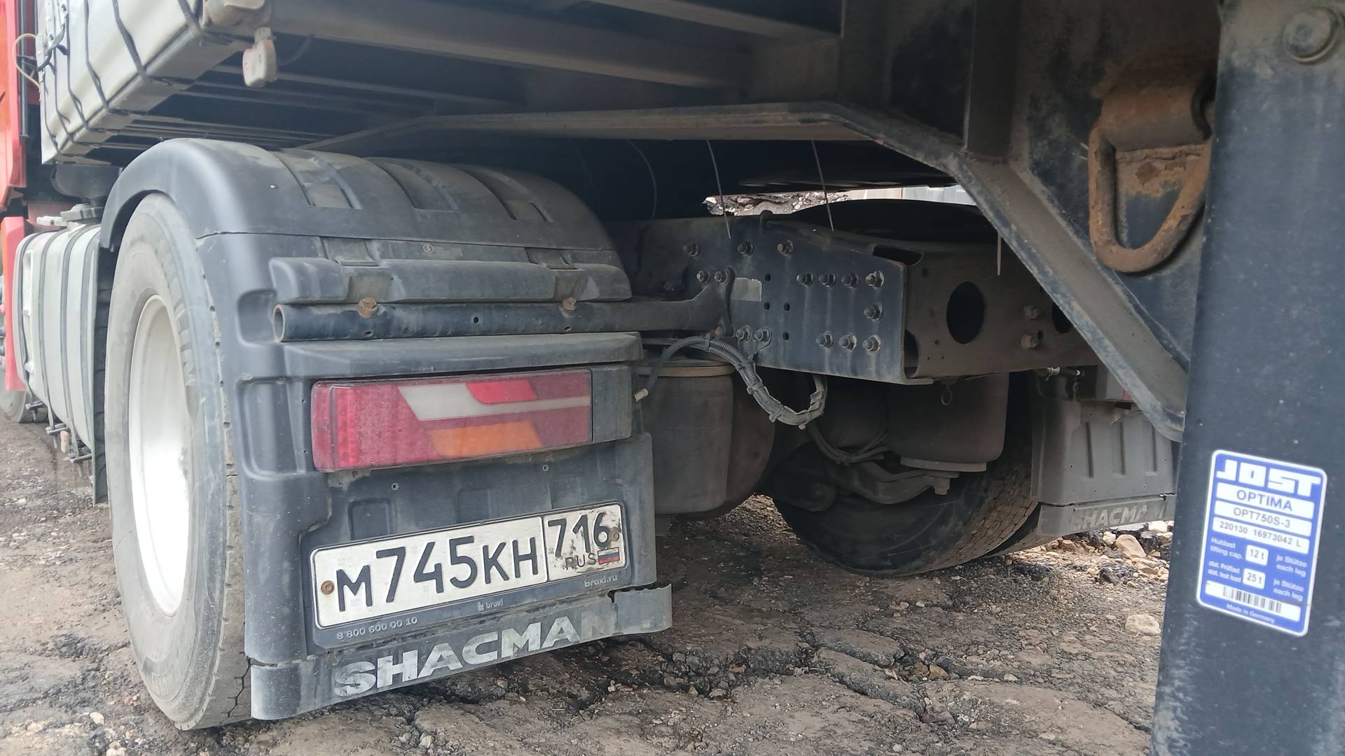 Shacman SX4188YY381,  344 804 км, 2023 года в лизинг