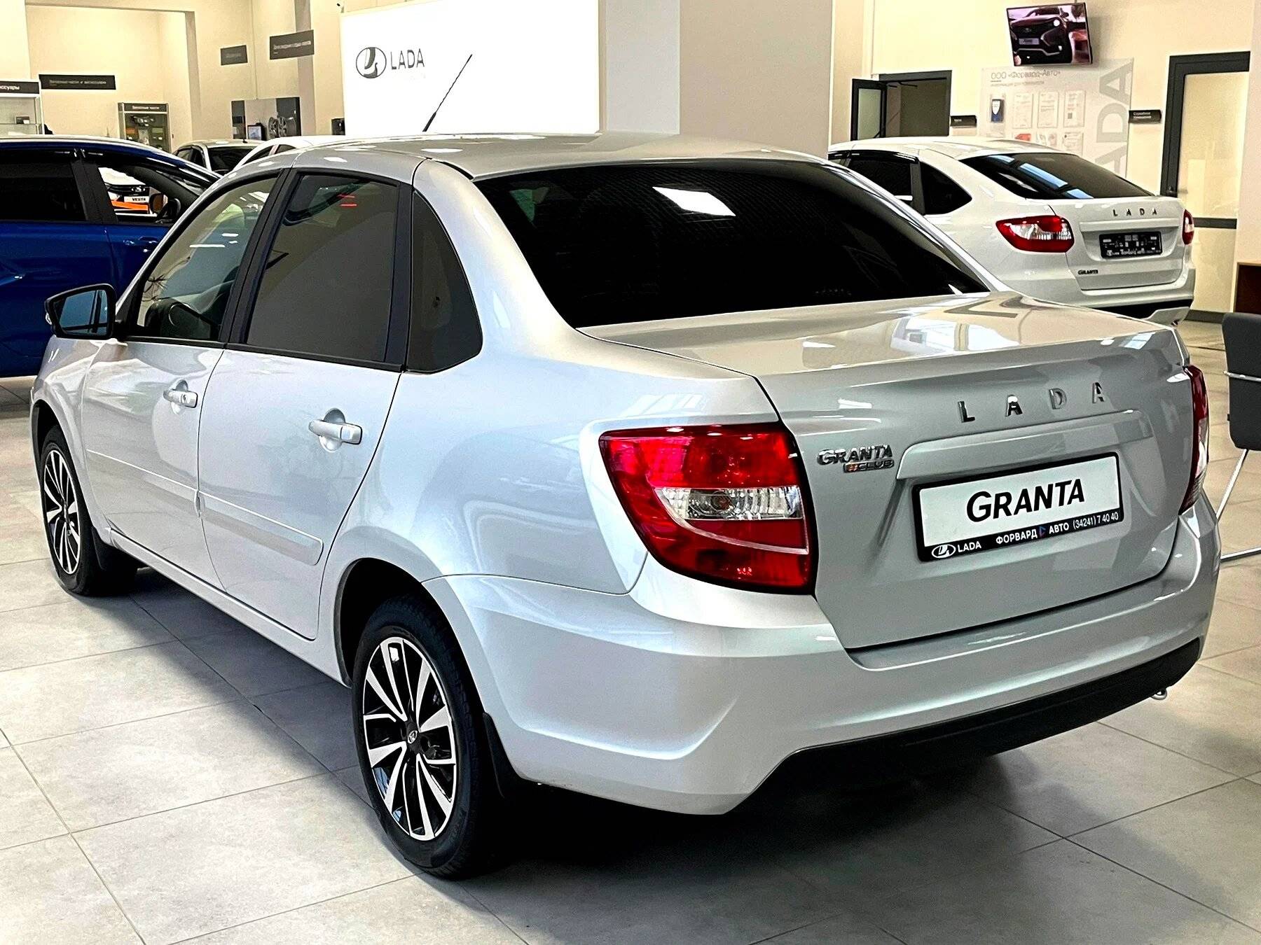 Lada Granta седан #КЛАБ 24 1.6 90 л.с. МТ (#CLUB 24)