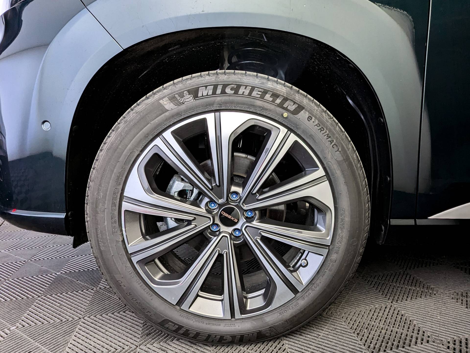 EXEED VX Президент 7 мест 2.0Т АТ полный привод (President 7 мест)