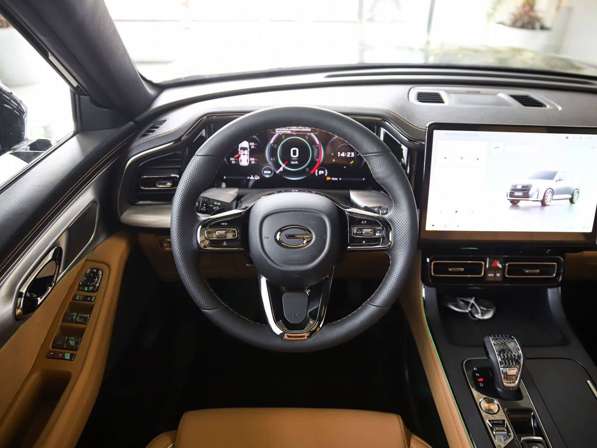 GAC GS8 ГТ 2.0 АТ полный привод (GT)