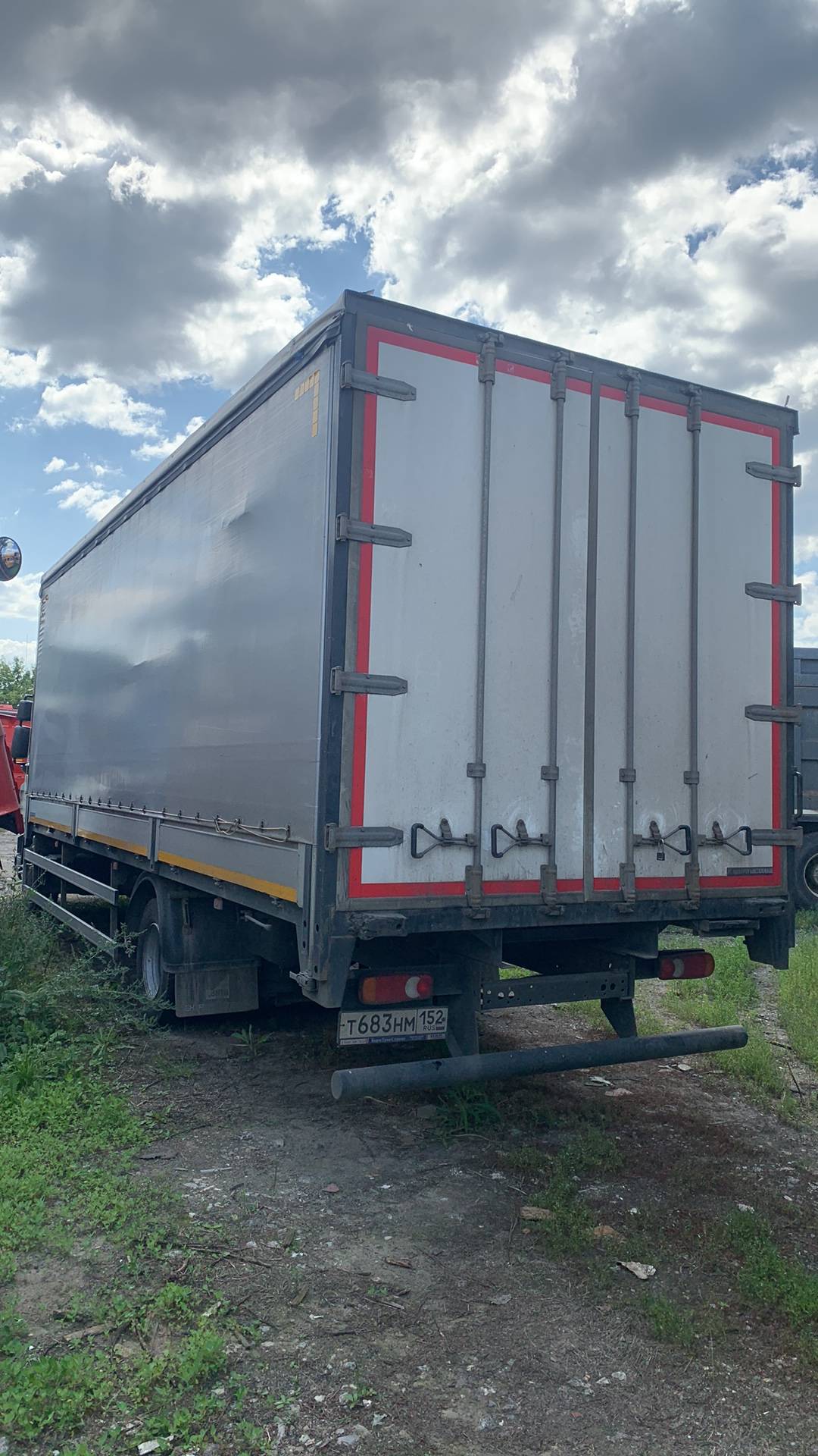 DAF LF 210 FA 4x2 (Sleeper Cab),  371 712 км, 2021 года в лизинг