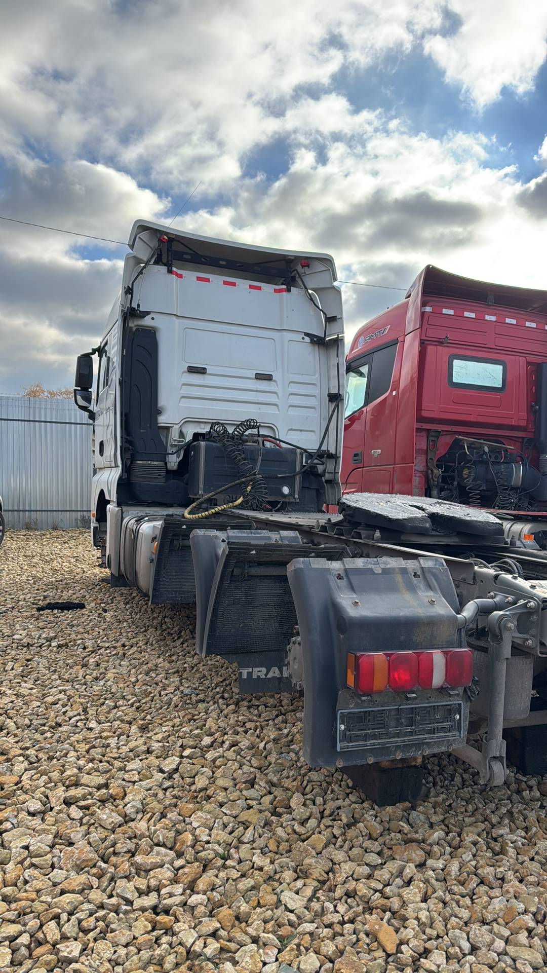 Sitrak С7Н 6×4 ZZ4256V364HE,  213 000 км, 2022 года в лизинг