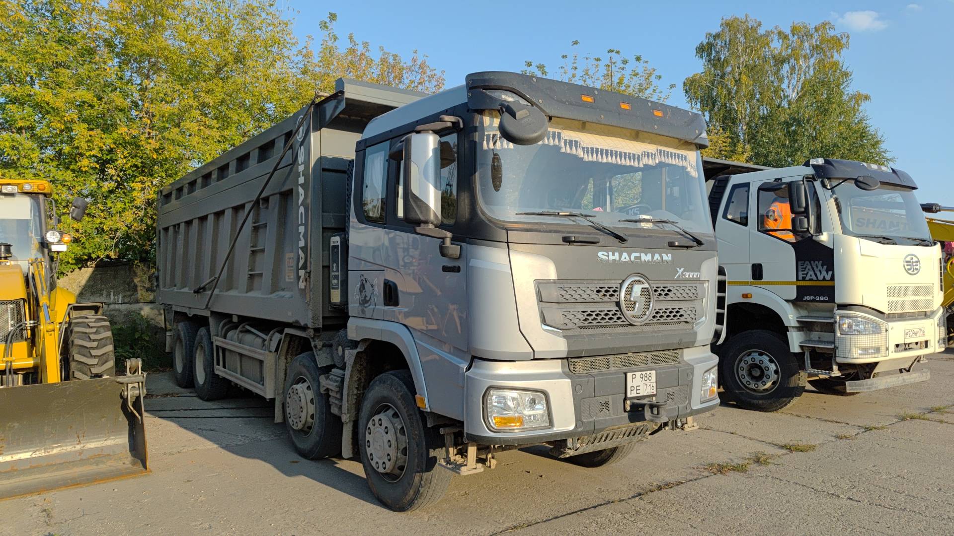 Shacman SX33186V366