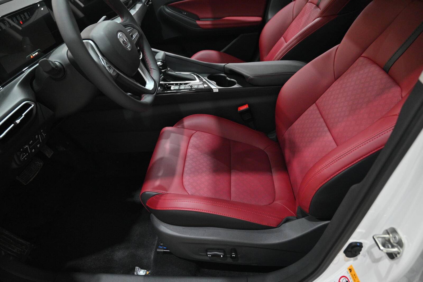 Changan Eado Plus DLX 1.4T 7DCT