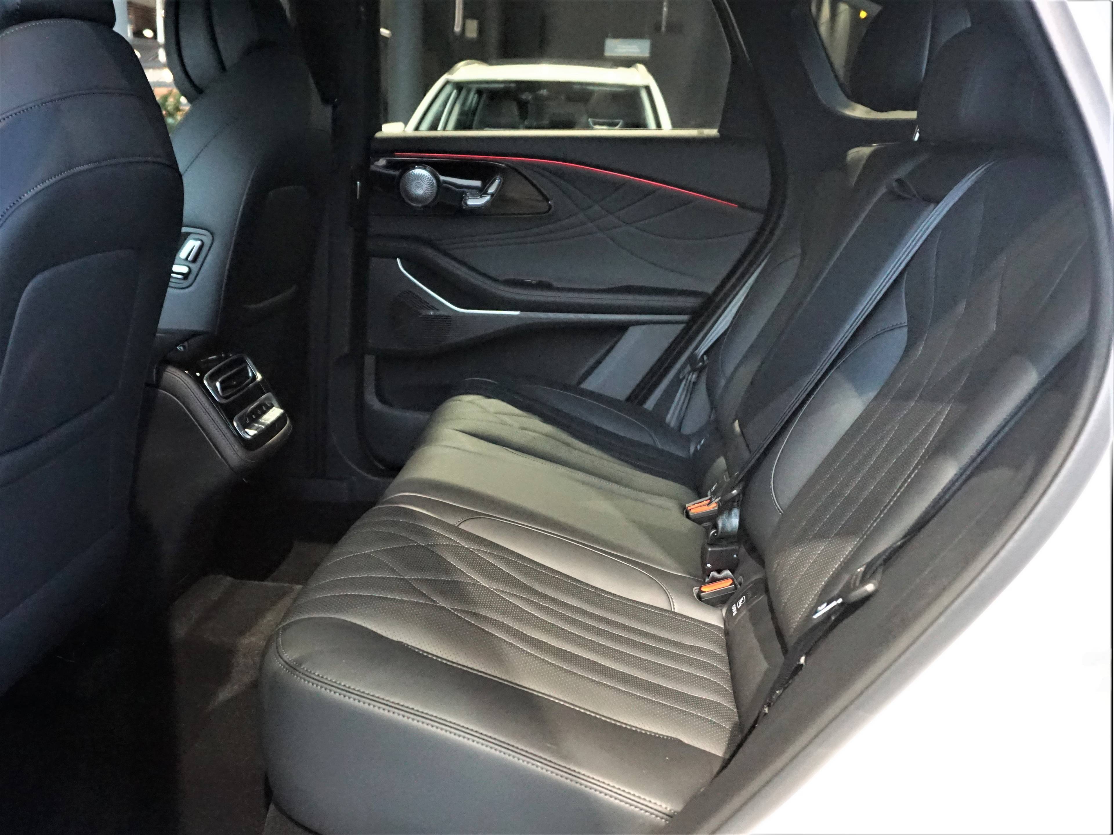 EXEED RX Urban 2.0 TGDI DCT7 AWD