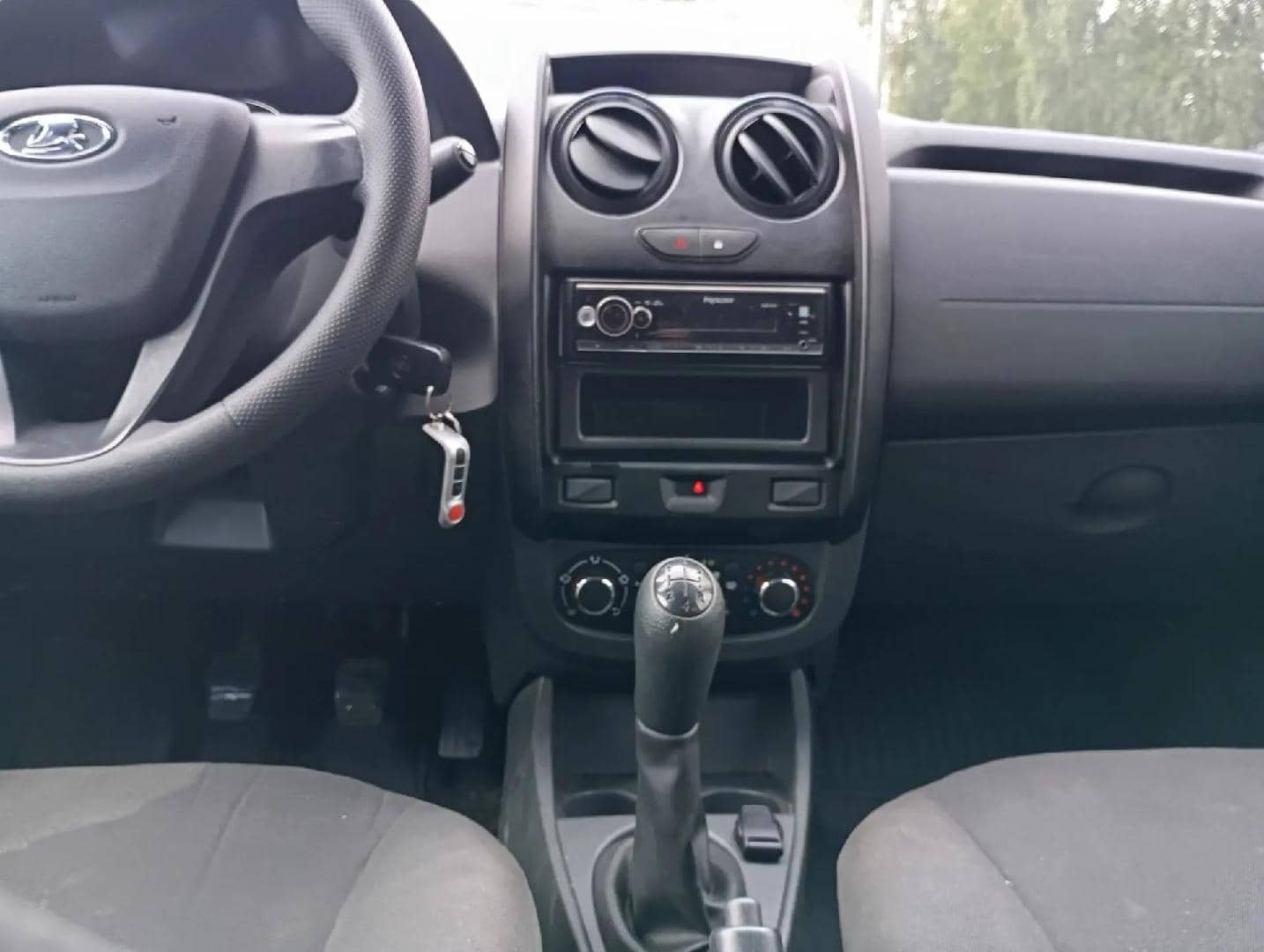 Lada Largus универсал,  56 918 км, 2024 года в лизинг