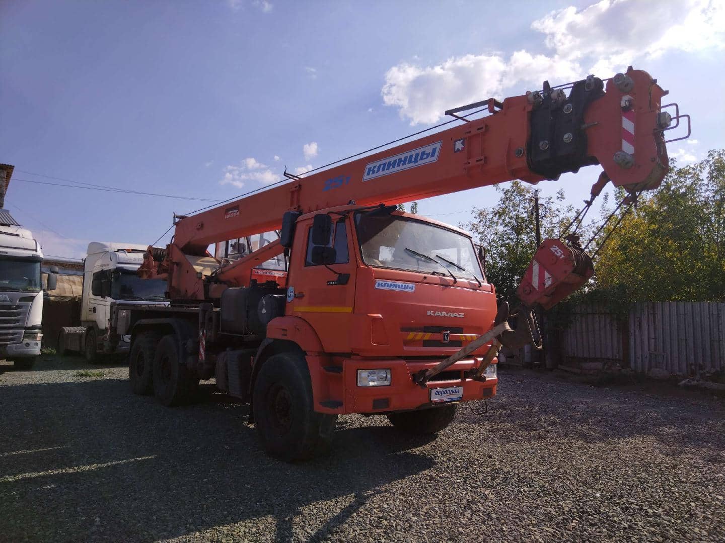 Клинцы КС-55713-5К-3 КамАЗ-43118 (6х6) г/п 25т. стрела 28м.