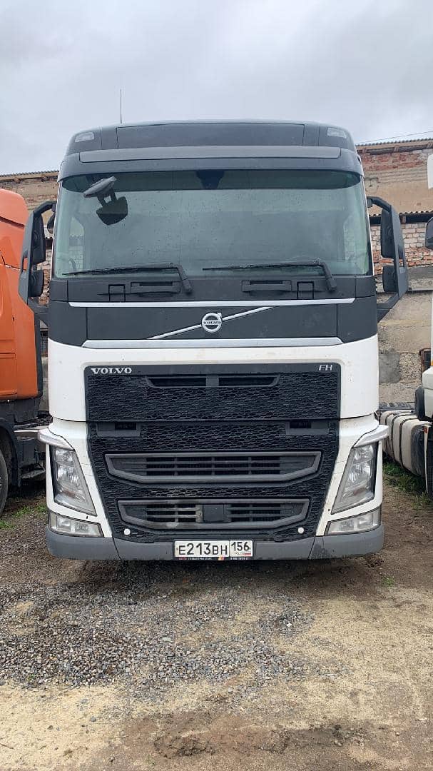 Volvo FH 460 4x2 (FH Globetrotter),  699 424 км, 2021 года в лизинг