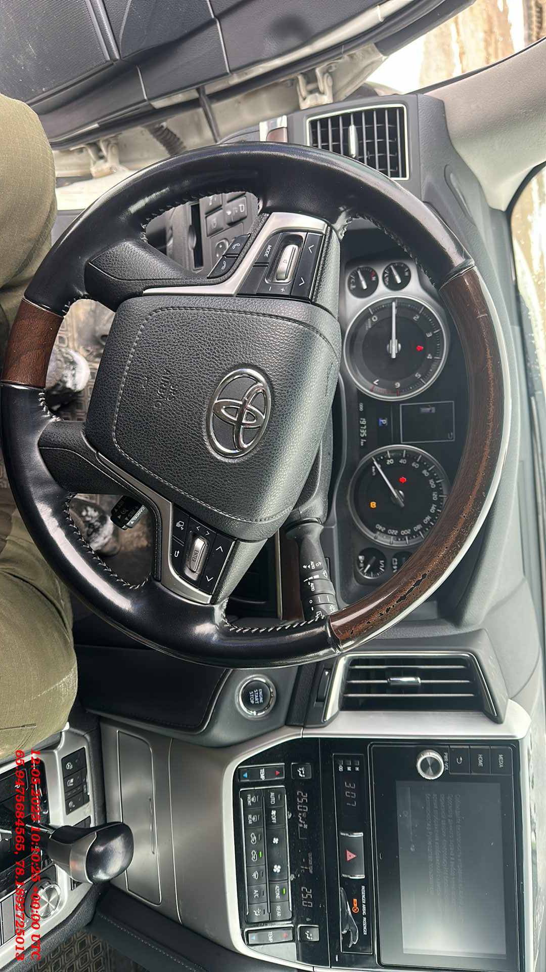 Toyota Land Cruiser 200,  197 351 км, 2020 года в лизинг